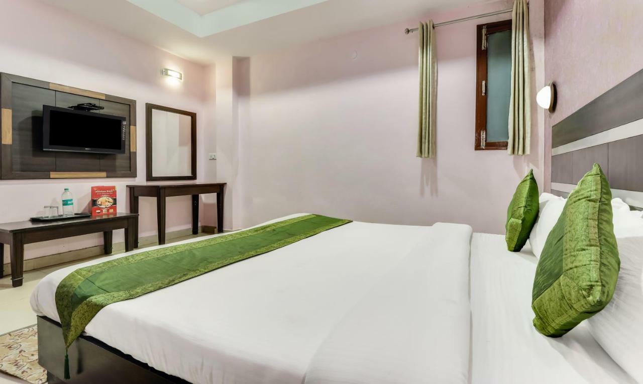 Treebo Trip Himalayan Breeze Hotell Mussoorie Exteriör bild