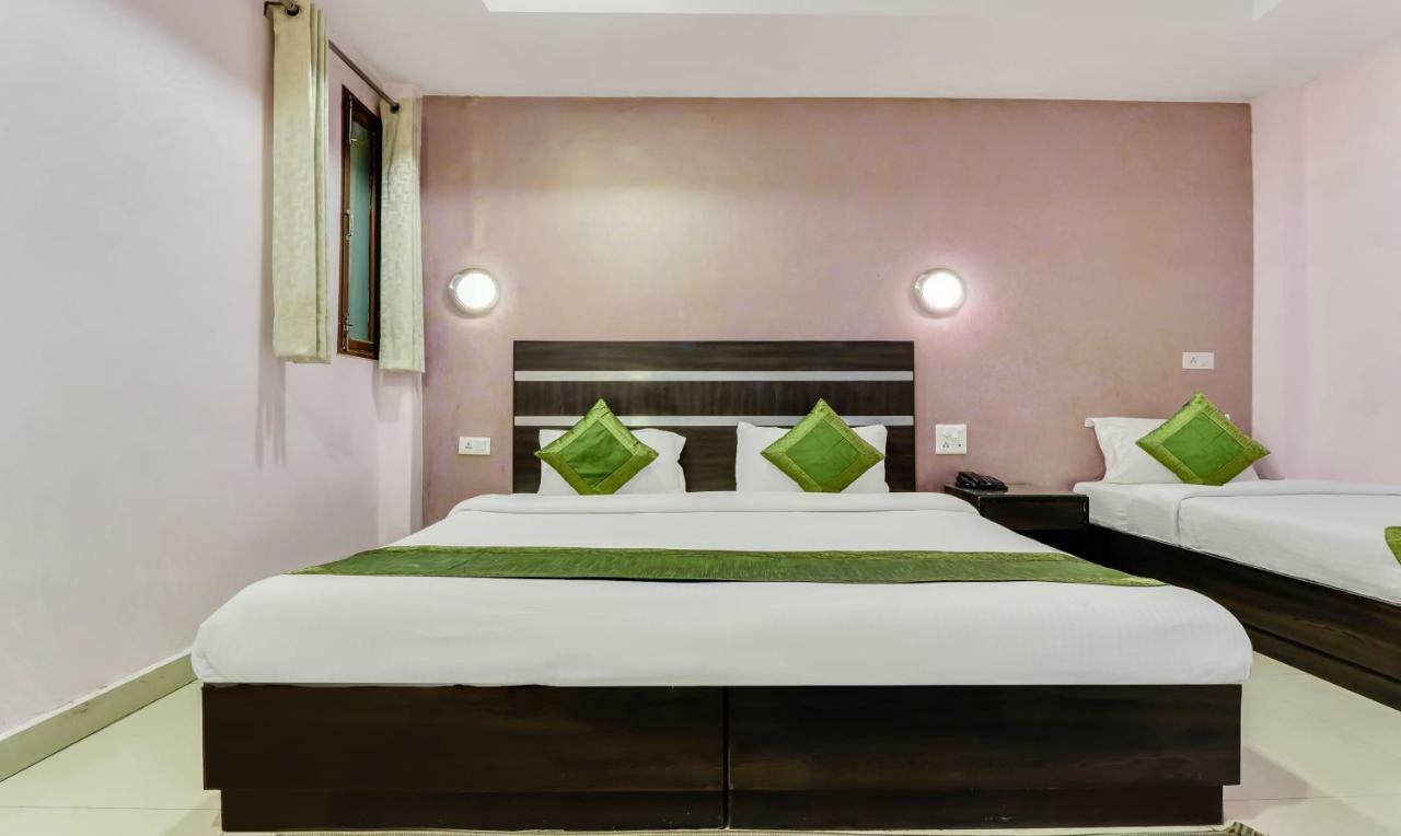 Treebo Trip Himalayan Breeze Hotell Mussoorie Exteriör bild