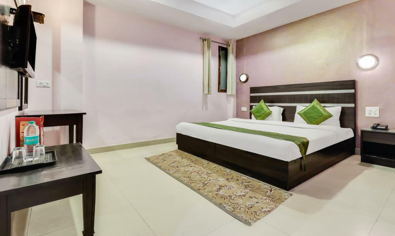 Treebo Trip Himalayan Breeze Hotell Mussoorie Exteriör bild