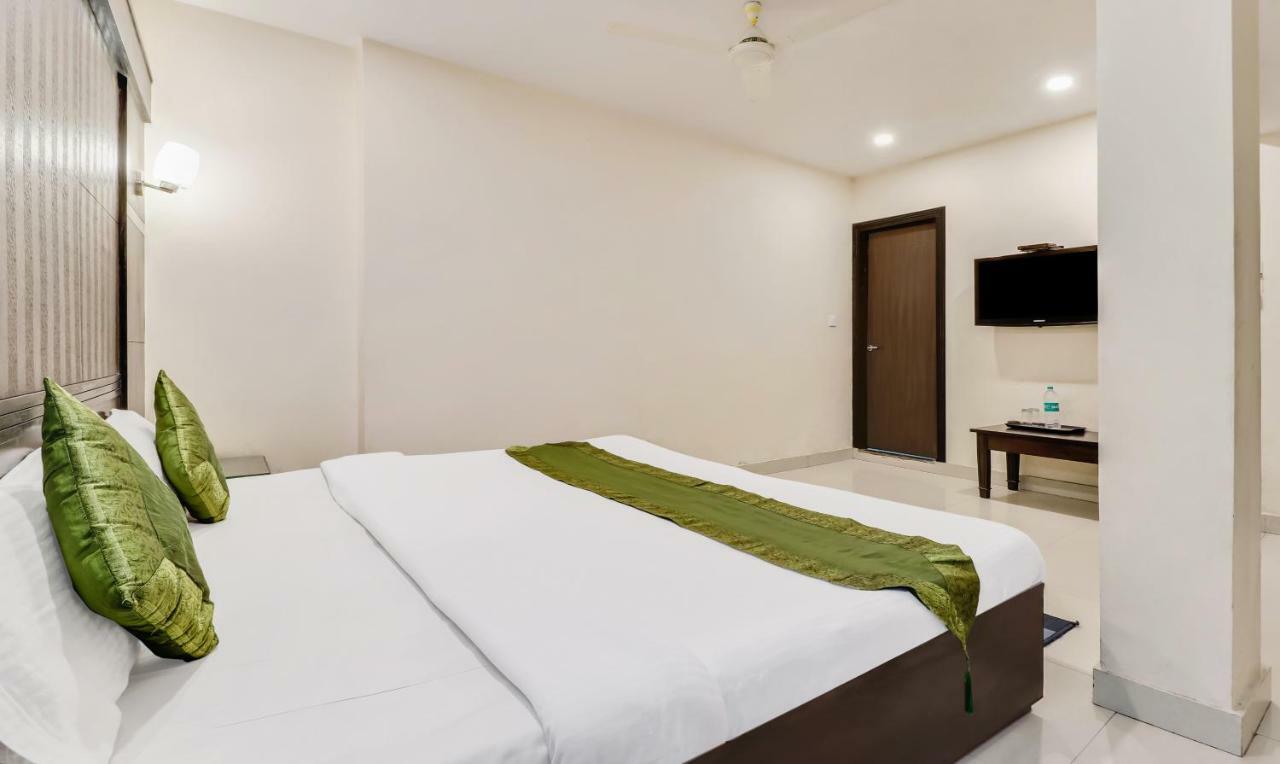 Treebo Trip Himalayan Breeze Hotell Mussoorie Exteriör bild