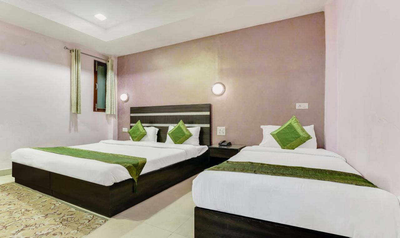 Treebo Trip Himalayan Breeze Hotell Mussoorie Exteriör bild